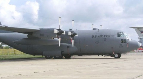 Un avion militar american a aterizat de urgență la baza de la Kogălniceanu - kogalniceanu40762000-1336292548.jpg