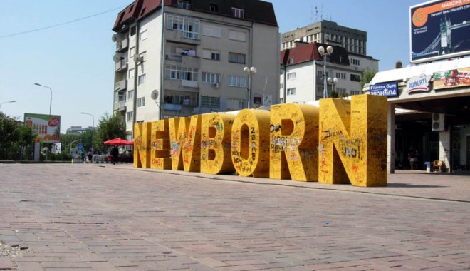 Kosovo a introdus  vize pentru cetățenii din 87 de țări - kosovo-1372768003.jpg
