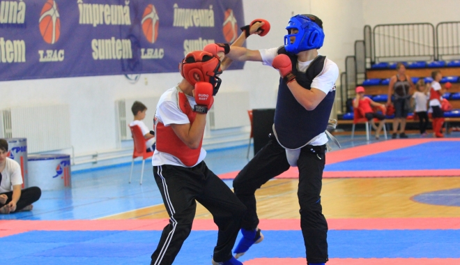 Județul Constanța dă ora exactă în Kung Fu - kungfuconstanta-1484058126.jpg