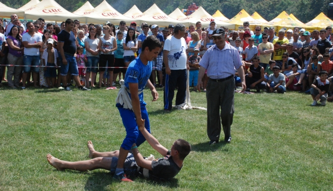 Primăria Cumpăna vă invită la kureș - kures3-1499770050.jpg