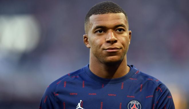 UEFA vrea să schimbe regula ofsaidului, după golul contestat al lui Mbappe din finala Ligii Naţiunilor - kylianmbappe-1634372755.jpg