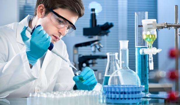 Un VIRUS LETAL a dispărut din laborator: FBI-ul a preluat cazul! - lab-1369043275.jpg