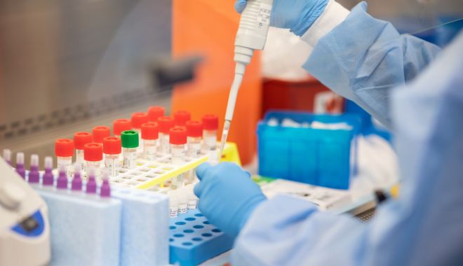 FOCAR de CORONAVIRUS la laboratorul Spitalului CERNAVODĂ. Patru angajate, confirmate cu SARS-CoV-2 - lab-1598958888.jpg