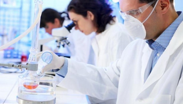 DESCOPERIRE INCREDIBILĂ! Laptele, sursă de cancer - laboratoranalize2-1396795519.jpg