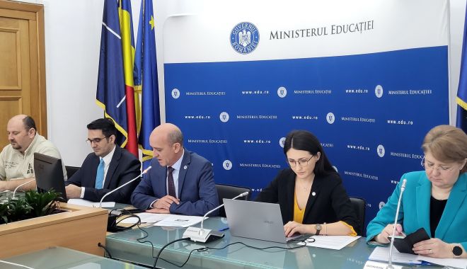 Liceele cu minimum 500 de elevi pot beneficia de un al doilea laborator inteligent - laboratorinteligent-1674223062.jpg