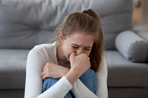 Lacrimile pot avea efecte negative asupra sănătății - lacrimile-1683892010.jpg