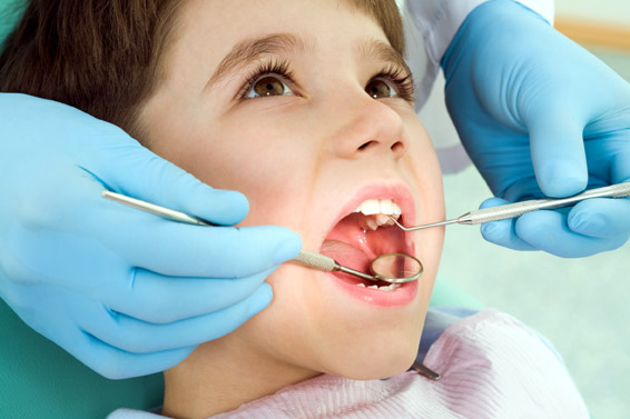 Gratuit la dentist, dar numai pentru anumite categorii de persoane - ladentist1336143866-1401981348.jpg