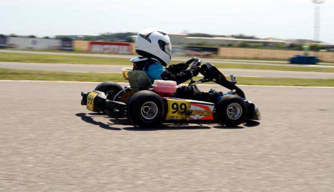La doar 5 ani, George Onoaie este surpriza kartingului constănțean - ladoarkarting1-1437322881.jpg