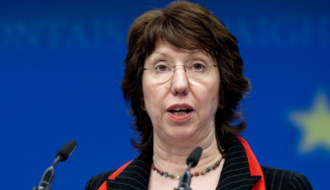 Lady Ashton, în misiune de conciliere, astăzi și mâine, la Kiev - lady-1386614894.jpg