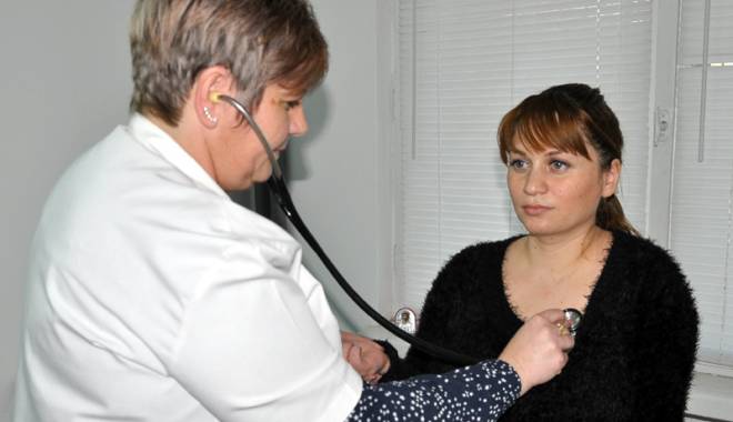 La medicul  de familie, cu programare și card de sănătate - lamediculdefamilie-1428246401.jpg