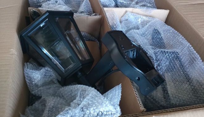 Lămpi din plastic, confiscate de oamenii legii - lampi-1630431419.jpg