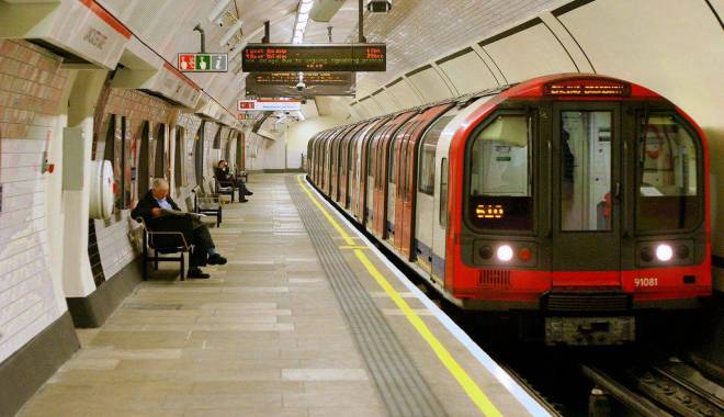EVITAȚI CĂLĂTORIILE LA LONDRA! PASAGERI TERORIZAȚI. O STAȚIE DE METROU A FOST EVACUATĂ! - lancastergatetube9de2cd9bd5-1447866426.jpg