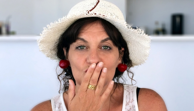 Rita Petro își lansează o nouă carte.  Evenimentul va avea loc la Muzeul de Istorie - lansarecarte-1497970896.jpg