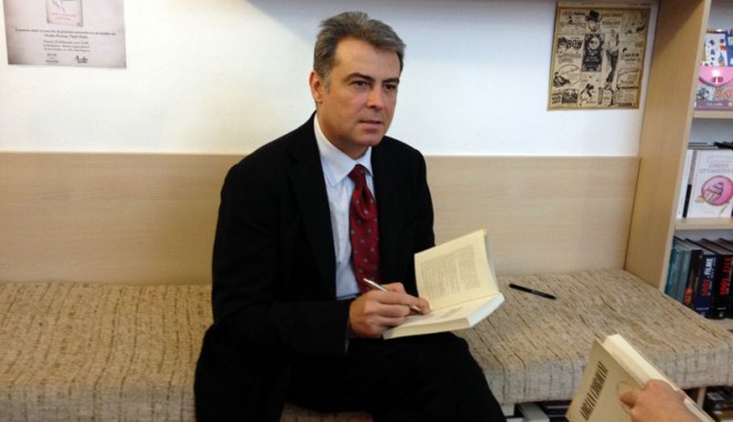 Lansare de carte Adrian Cioroianu - lansarecioroianu-1376061971.jpg