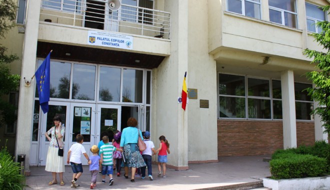 Lansare de ofertă educațională nonformală - lansaredeoferta-1412877764.jpg