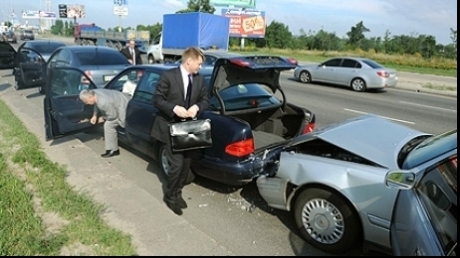 Accident grav pe drumul spre mare: nouă mașini au fost implicate - lant5540540019474400-1313471855.jpg