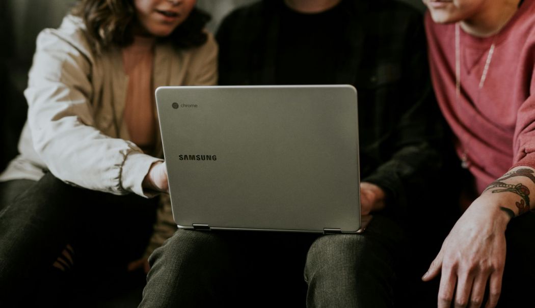 Descoperă gama de laptopuri Lenovo și află care ți se potrivește cel mai bine! - laptop2-1728566965.jpg