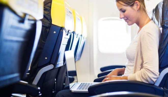 Decizie de ultimă oră. Fără laptop în avion! - laptopavionmareabritanie84179600-1490109717.jpg