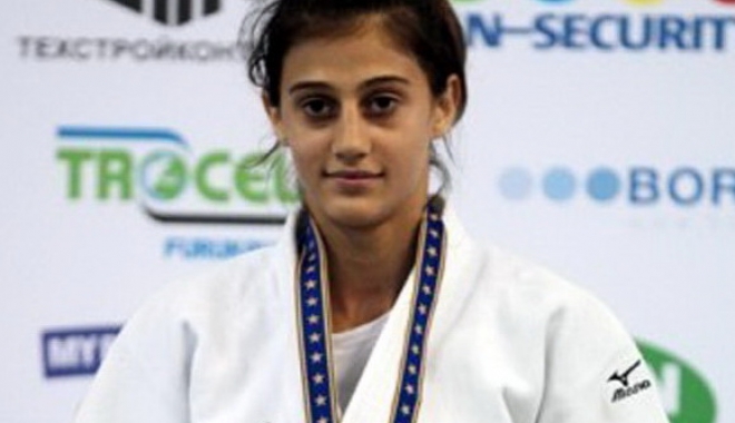 Judo: Larisa Florian, medaliată cu aur la Grand Slam-ul de la Baku - larisaflorian-1489161338.jpg