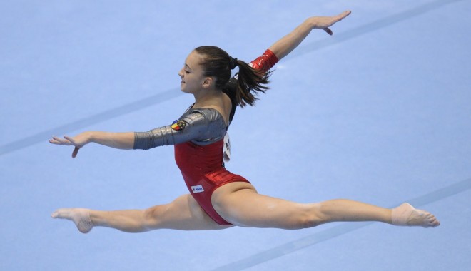 Gimnastică artistică / Echipa feminină a României, CAMPIOANA Europei - larisaiordache-1400338474.jpg
