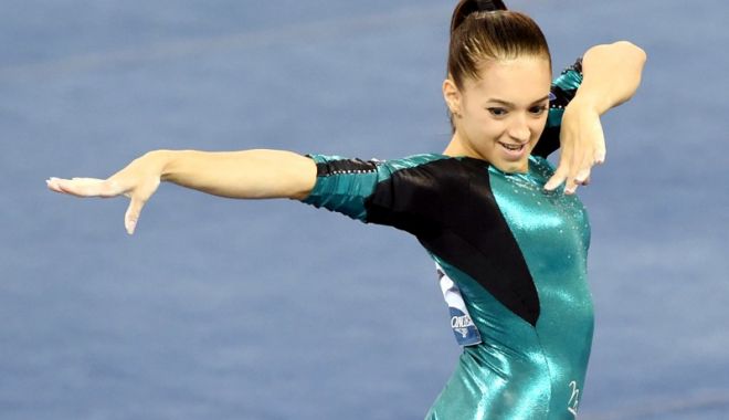 Larisa Iordache s-a operat din nou. 