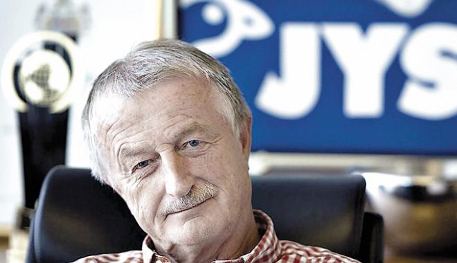 Fondatorul lanțului de mobilă Jysk a murit - larslarsen-1566321920.jpg