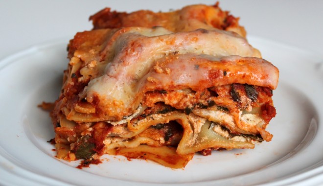 Mii de pachete de lasagna cu carne de cal au fost confiscate în Portugalia - lasagna-1361521294.jpg