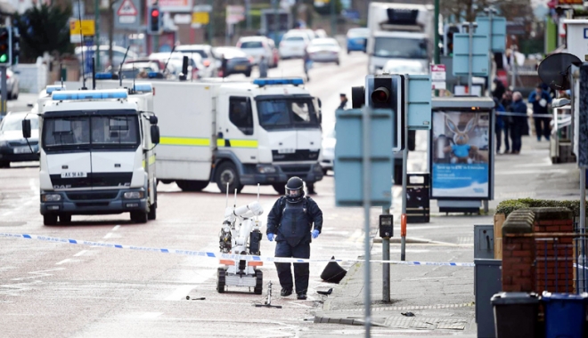 La un pas de tragedie! Bombă descoperită  în apropierea unei școli din Irlanda de Nord - launpasdetragedie-1493044793.jpg