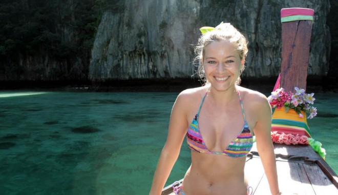 Laura Cosoi,  vacanță  în Grecia - lauracosoi-1341491189.jpg