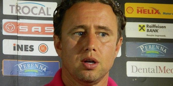 Laurențiu Reghecampf: Sper să facem față lui Chelsea - laureniureghecampf-1380550763.jpg