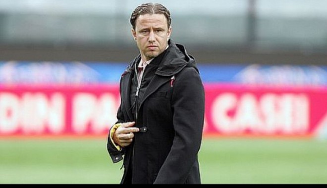 Reghecampf crede că Steaua are șanse mari să treacă de AJAX - laurentiureghecampf06824200-1356110703.jpg