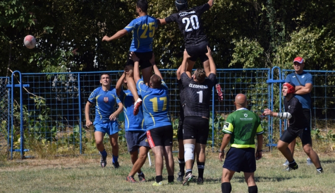 Le-au ascuns mingea! CS Cleopatra a spulberat pe Dinamo - leau-1476633490.jpg