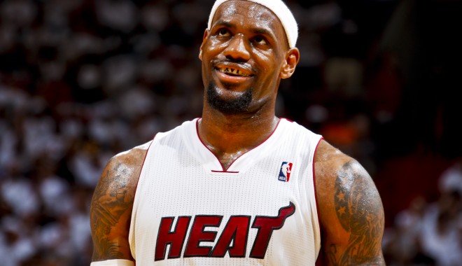 NBA - Starul LeBron James a stabilit un nou record personal, de 61 de puncte într-un meci - lebron-1393929083.jpg