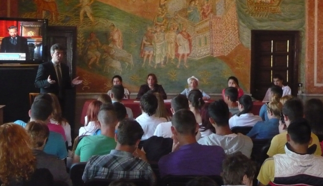 Lecție de istorie,  la muzeu, despre importanța revenirii Dobrogei la țară - lectiedeistorie-1478629799.jpg