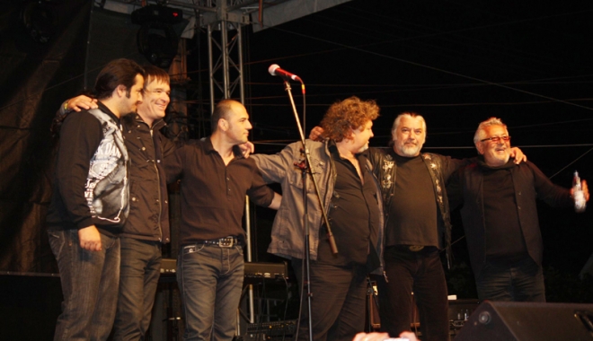 Legendara trupă  Phoenix, în concert  la Harlequin - legendariidelaphoenix-1471354825.jpg