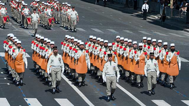 Franța își sărbătorește ziua națională cu parade militare, artificii și picnicuri | VIDEO - legiuneastraina142850600-1342254143.jpg