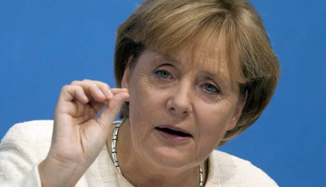 Angela Merkel, leșin în timpul unui spectacol - lesinmerkel-1437898808.jpg