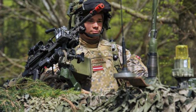 Letonia vrea prezenţă militară americană permanentă, pentru a descuraja Rusia - letoniavreaprezenta-1638294614.jpg