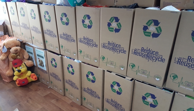 Let's Share & Care! 450 de copii vor primi haine, jucării și alimente - letsshare-1493204678.jpg