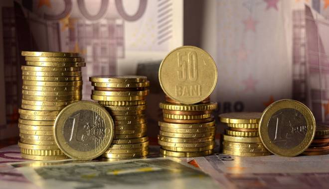 Leul se întărește în raport cu euro - leueuro-1440599669.jpg