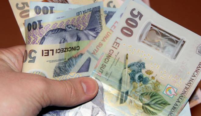 Leul câștigă la dolar, dar pierde la euro și francul elvețian - leul-1427995725.jpg