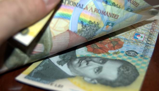 Leul, în ofensivă față de dolar și francul elvețian - leul-1452798218.jpg