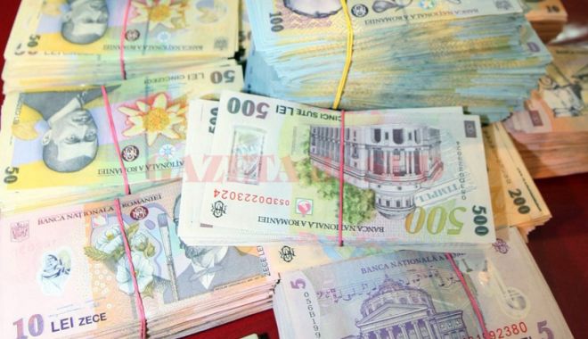 Leul pierde la dolar și francul elvețian, dar câștigă la euro - leul-1519319735.jpg