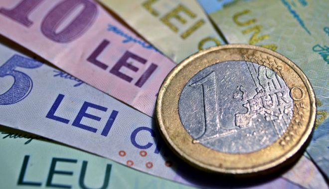 Leul cedează la dolar și francul elvețian, dar câștigă la eu - leul-1525870653.jpg