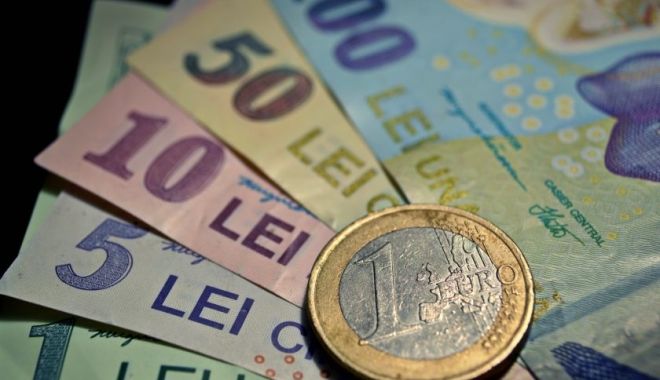 Leul câștigă la euro, dar pierde la dolar și francul elvețian - leul-1551731427.jpg