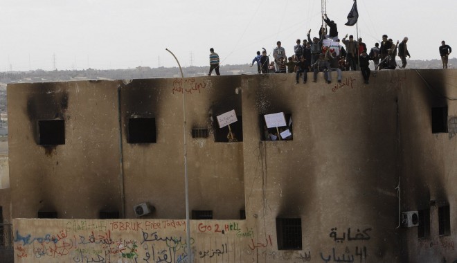 Gaddafi, încercuit de rebeli în reședința de la Tripoli - libia1-1314020195.jpg
