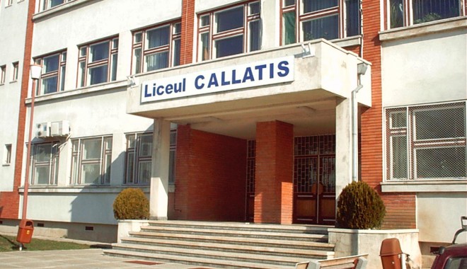 Directori de școli din Mangalia, schimbați din funcții - liceulcallatis11378712434-1378760758.jpg