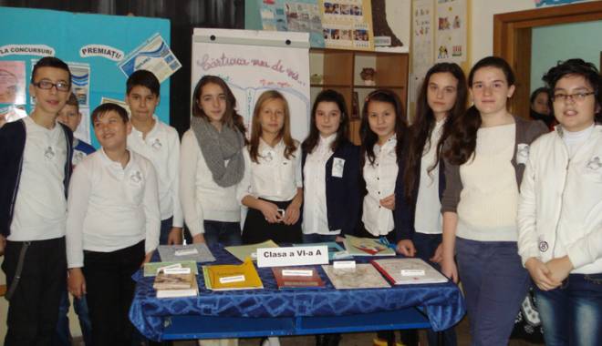 Elevii de la Murfatlar au exersat funcția de consilier local - liceulteoreticmurfatlar-1430652871.jpg