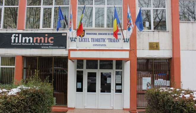 SUSPICIUNI DE TBC / La Liceul 