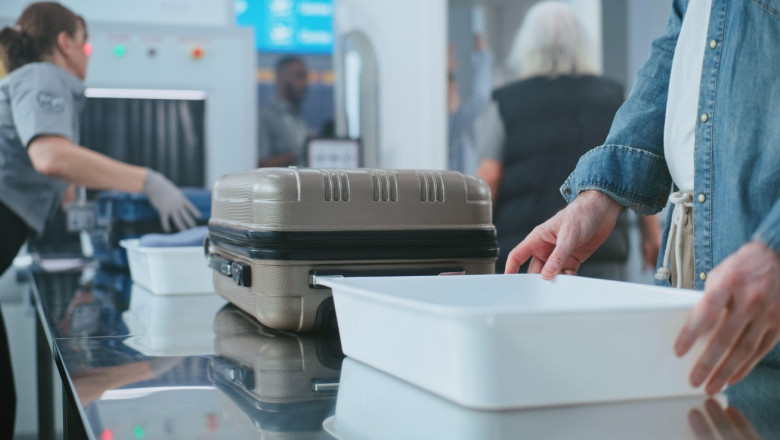 Bagajul de mână devine mai generos. Lichide de până la 2 litri acceptate la Otopeni - lichide-2-l-aeroport-1773215476.webp